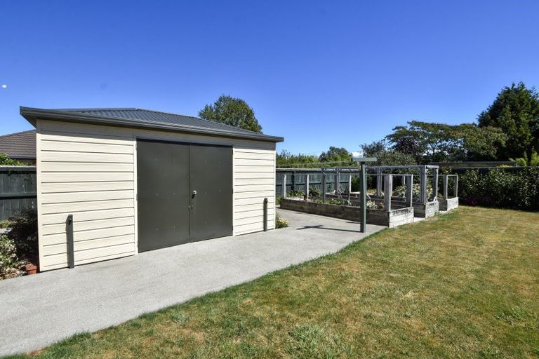 Photo of property in 39 Armstrong Avenue, Carterton, 5713