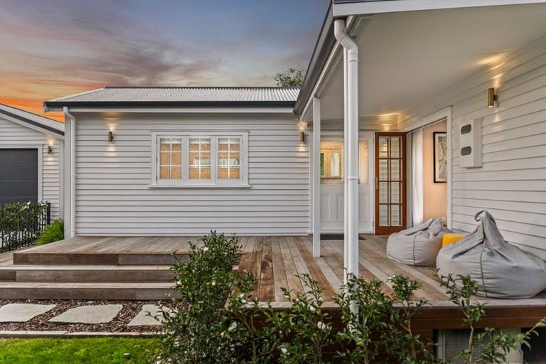 Photo of property in 5 Alice Street, Riverhead, 0820