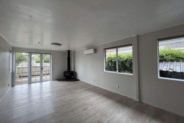 Photo of property in 35 Seine Road, Forrest Hill, Auckland, 0620