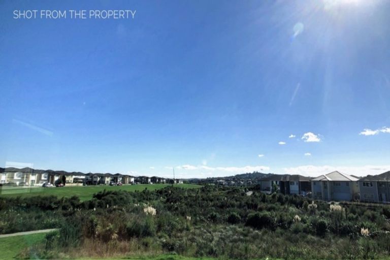 Photo of property in 4 Barnesmore Road, Flat Bush, Auckland, 2019