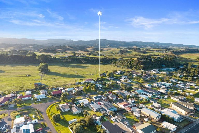 Photo of property in 16 Kowhai Avenue, Kaiaua, Miranda, 2473