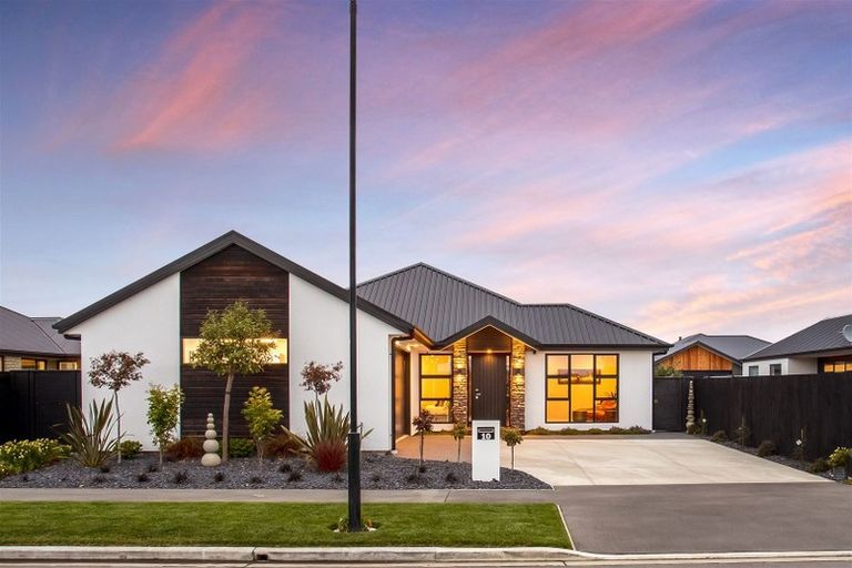 Photo of property in 10 Mckerrow Street, Marshland, Christchurch, 8083