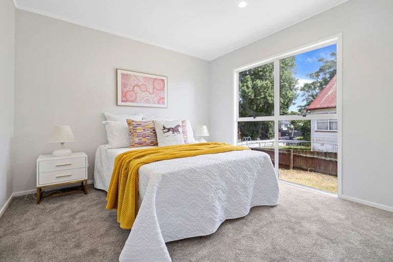 Photo of property in 49 Moncrieff Avenue, Clendon Park, Auckland, 2103