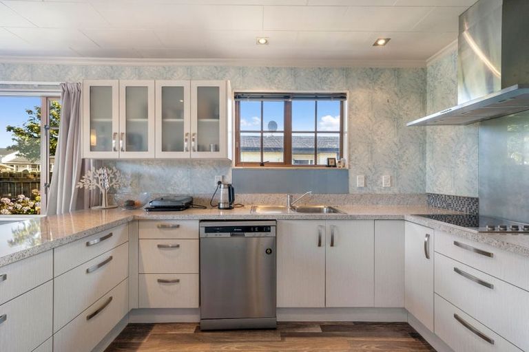 Photo of property in 96 Gladstone Terrace, Gladstone, Invercargill, 9810