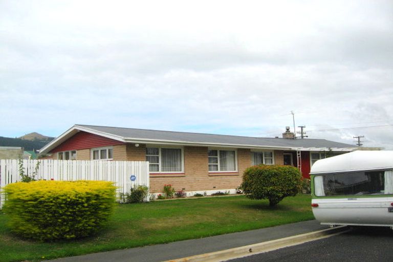 Photo of property in 1 Shaw Street, Mosgiel, 9024