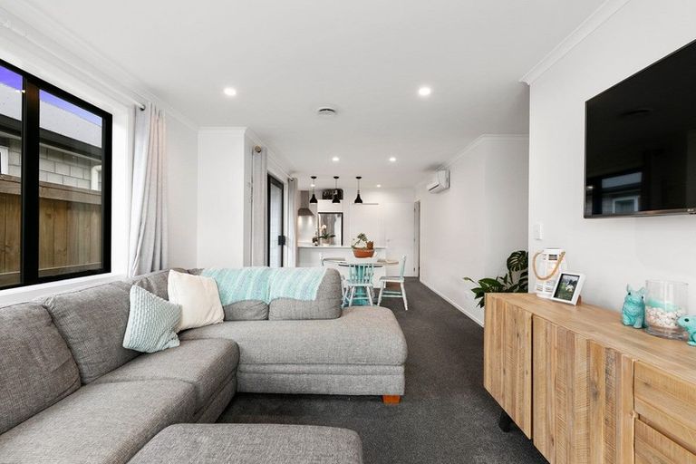 Photo of property in 28 Foley Grove, Pyes Pa, Tauranga, 3110