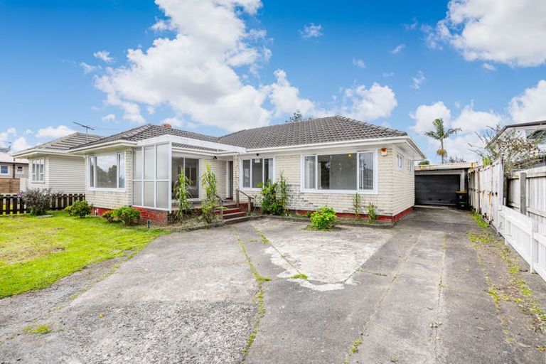 Photo of property in 76 Mclean Avenue, Papatoetoe, Auckland, 2025