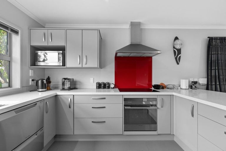 Photo of property in 6 Murphy Court, Highbury, Palmerston North, 4412