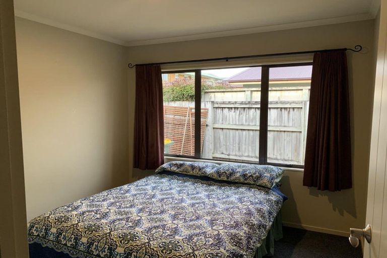 Photo of property in 2 Stratford Place, Huntington, Hamilton, 3210