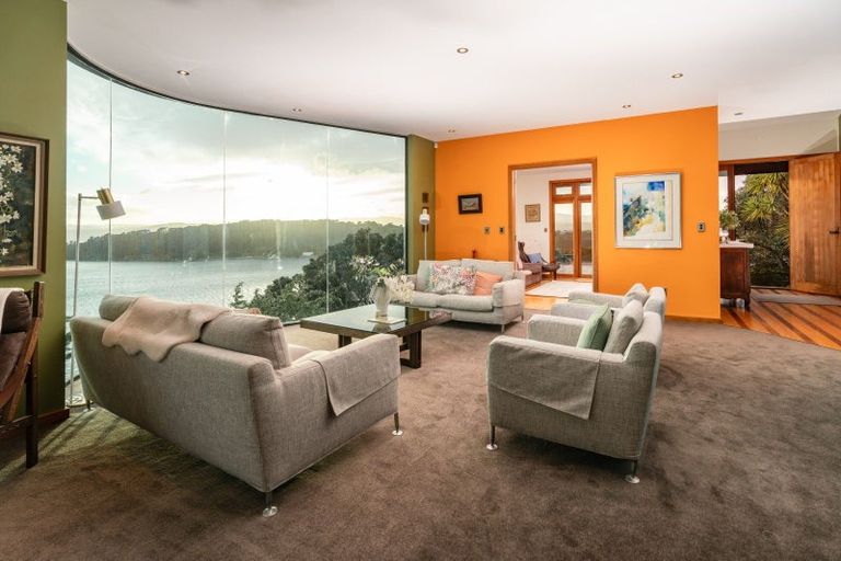 Photo of property in 142 Grafton Road, Roseneath, Wellington, 6011