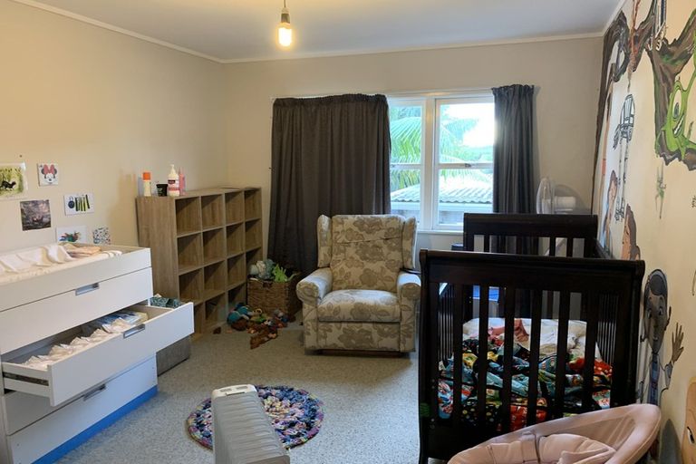 Photo of property in 2/20 Hutchinsons Road, Bucklands Beach, Auckland, 2014