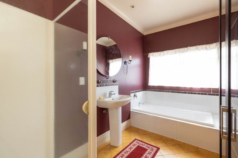 Photo of property in 6 Penny Place, Welcome Bay, Tauranga, 3175