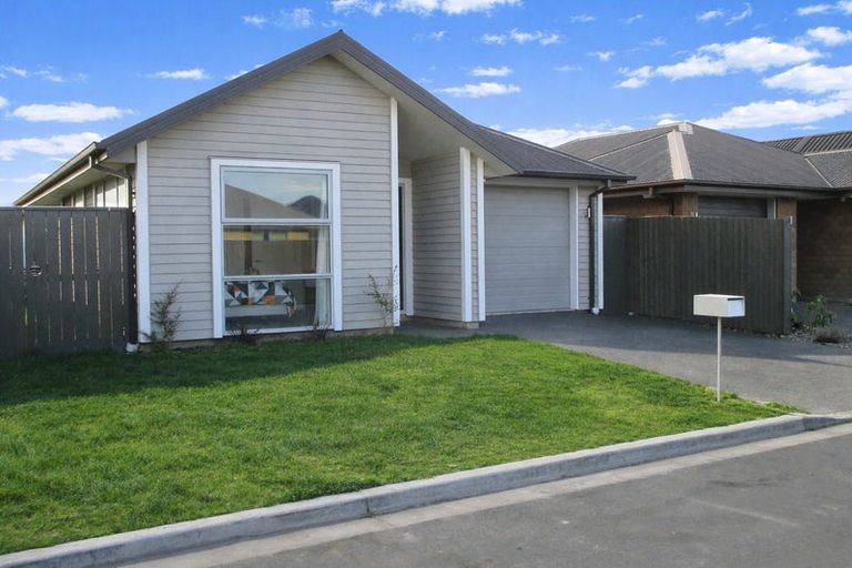 Photo of property in 17 Blaenavon Lane, Halswell, Christchurch, 8025