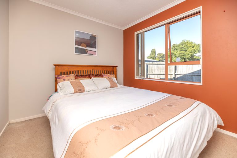 Photo of property in 78a Shortland Street, Wainoni, Christchurch, 8061