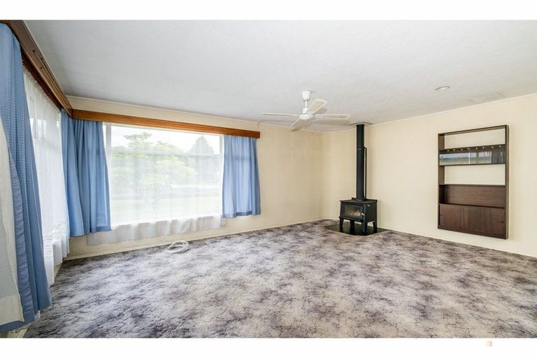Photo of property in 1 Regent Street, Waimate, 7924