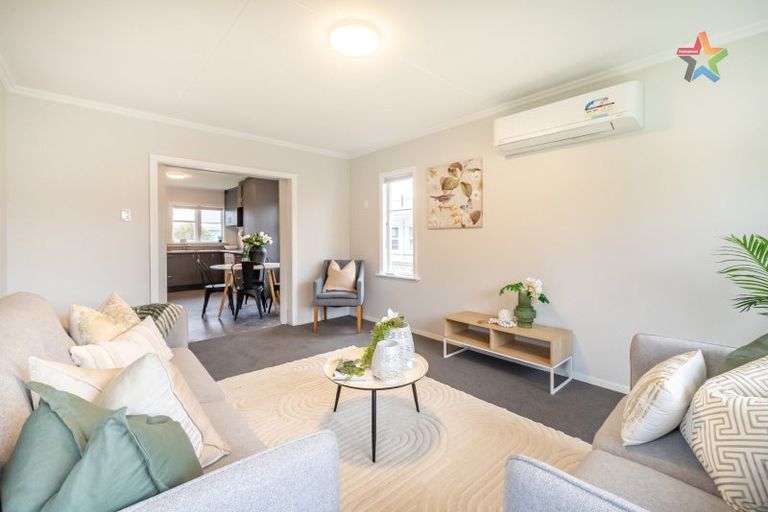 Photo of property in 37 Russell Road, Wainuiomata, Lower Hutt, 5014