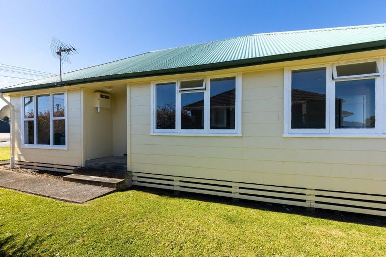 Photo of property in 11 Bedford Street, Fitzroy, New Plymouth, 4312