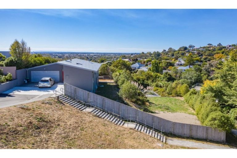 Photo of property in 7 Sasaram Lane, Cashmere, Christchurch, 8022