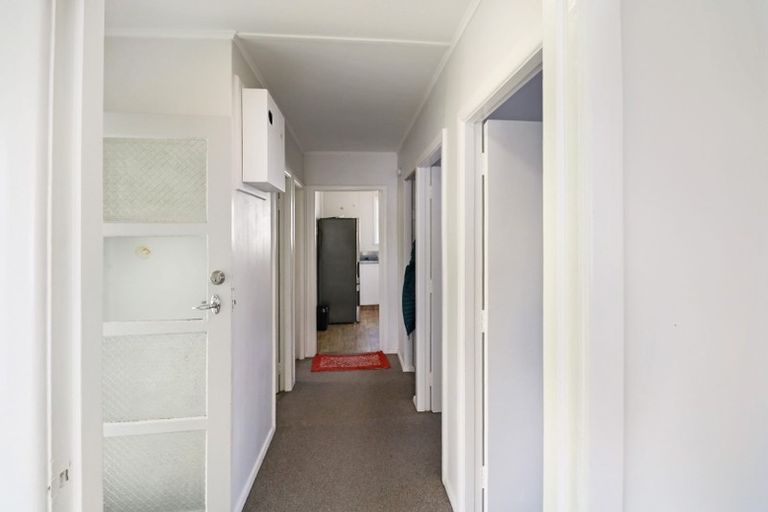 Photo of property in 199 Riverside Drive, Waterloo, Lower Hutt, 5011