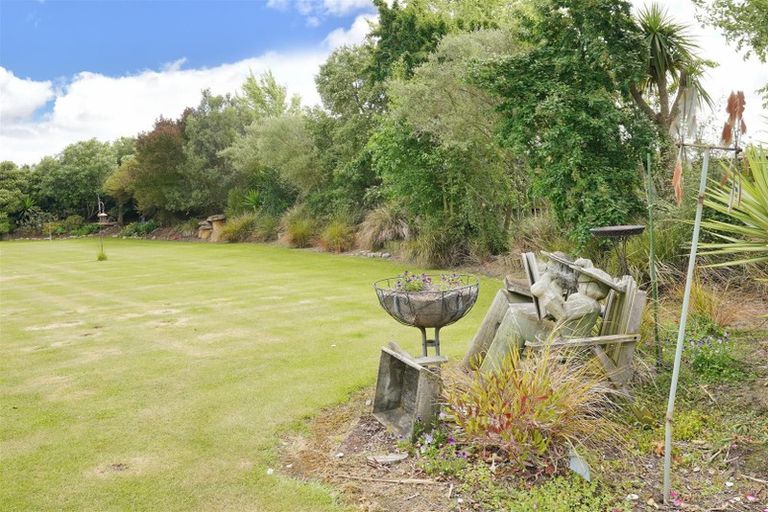 Photo of property in 2 Willowside Place, Amberley, 7410