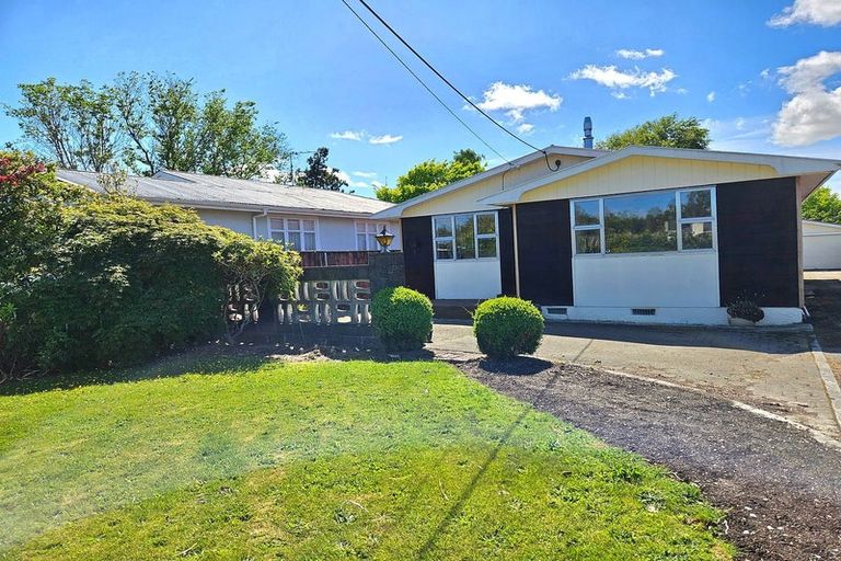 Photo of property in 10 Lansdowne Crescent, Lansdowne, Masterton, 5810