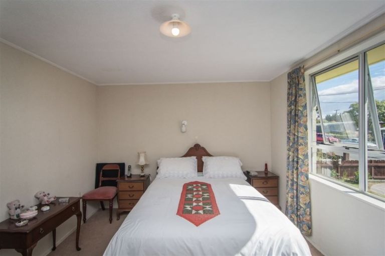 Photo of property in 27 Saint Leonards Road, Temuka, 7920