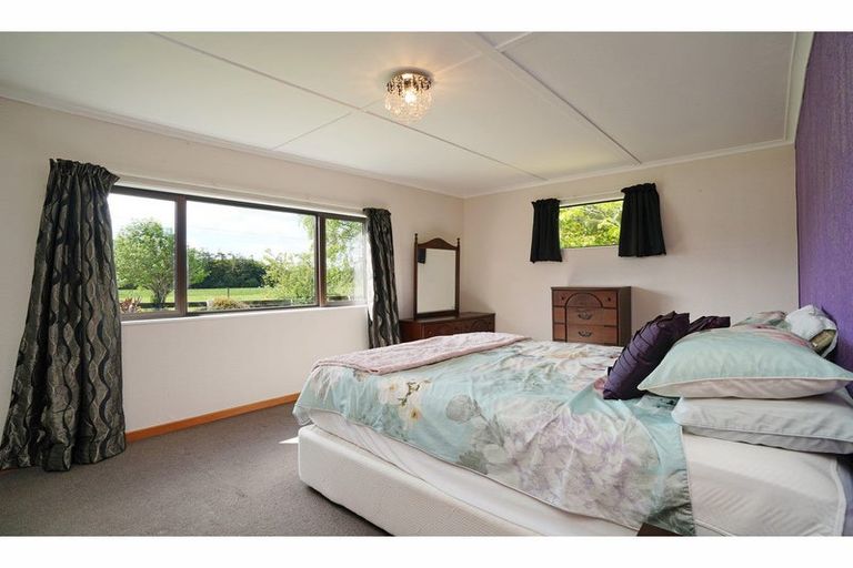 Photo of property in 33 Clifden Highway, Tuatapere, 9620