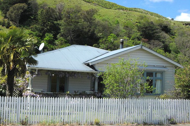 Photo of property in 2 Atawhai Drive, The Wood, Nelson, 7010