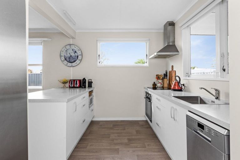 Photo of property in 48a Downing Avenue, Pirimai, Napier, 4112