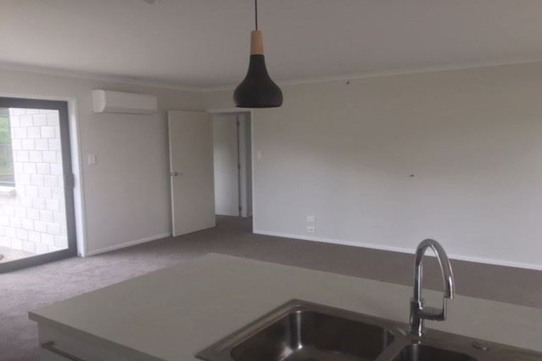 Photo of property in 310a Lakes Boulevard, Pyes Pa, Tauranga, 3112