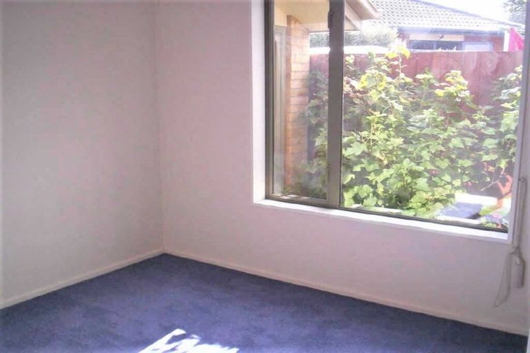 Photo of property in 28 Dufek Crescent, Wigram, Christchurch, 8042