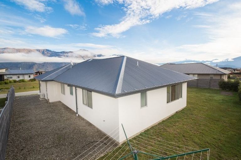 Photo of property in 7 Sunnyside Lane, Wanaka, 9305