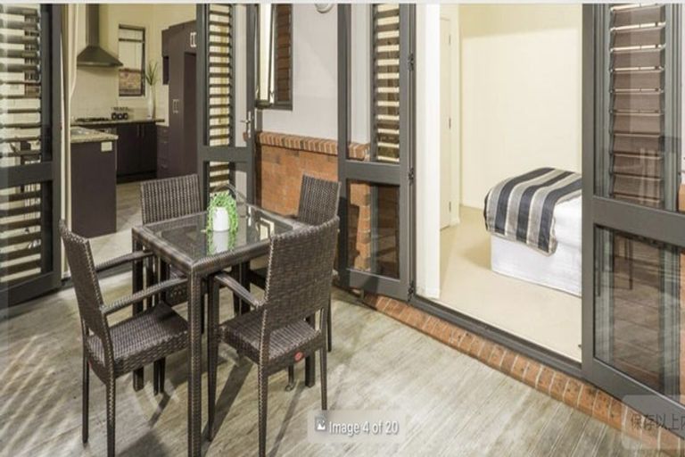 Photo of property in 28 Greenbough Lane, Greenhithe, Auckland, 0632