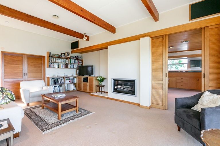 Photo of property in 27 Seapoint Road, Bluff Hill, Napier, 4110