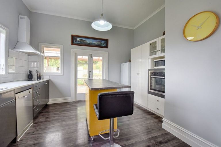 Photo of property in 10 Johnston Street, Gore, 9710