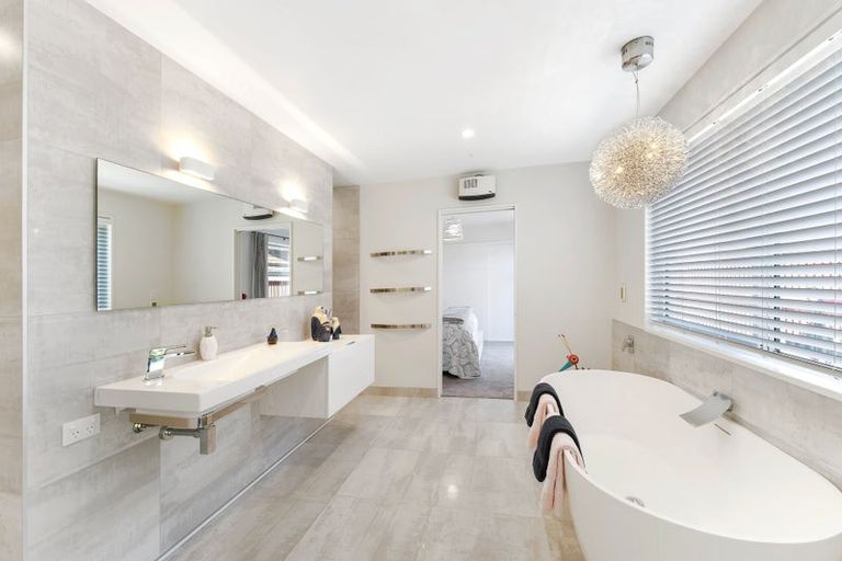 Photo of property in 11 Foxton Drive, Kaiapoi, 7630