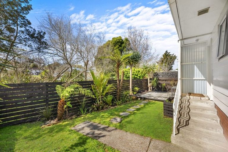 Photo of property in 5/19 Bayside Avenue, Te Atatu Peninsula, Auckland, 0610