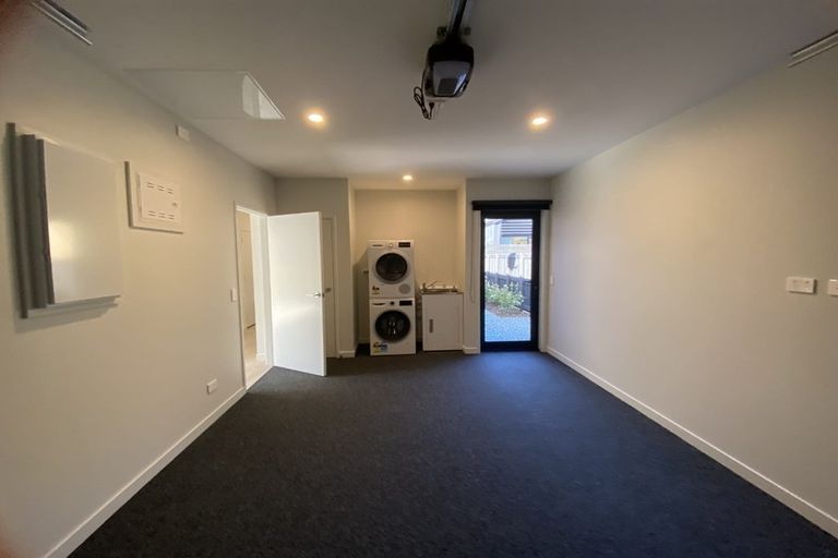 Photo of property in 15 Inder Street, Jacks Point, 9371