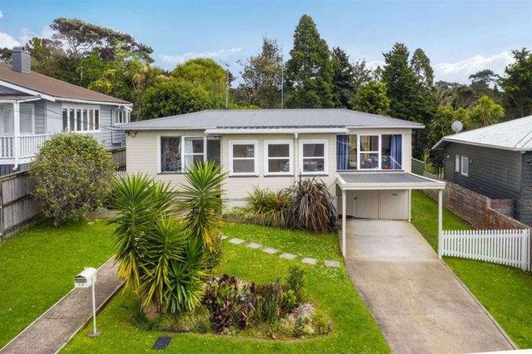 Photo of property in 26 Le Roy Terrace, Birkenhead, Auckland, 0626