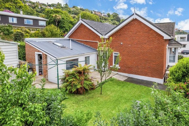 Photo of property in 77 Bedford Street, Saint Clair, Dunedin, 9012