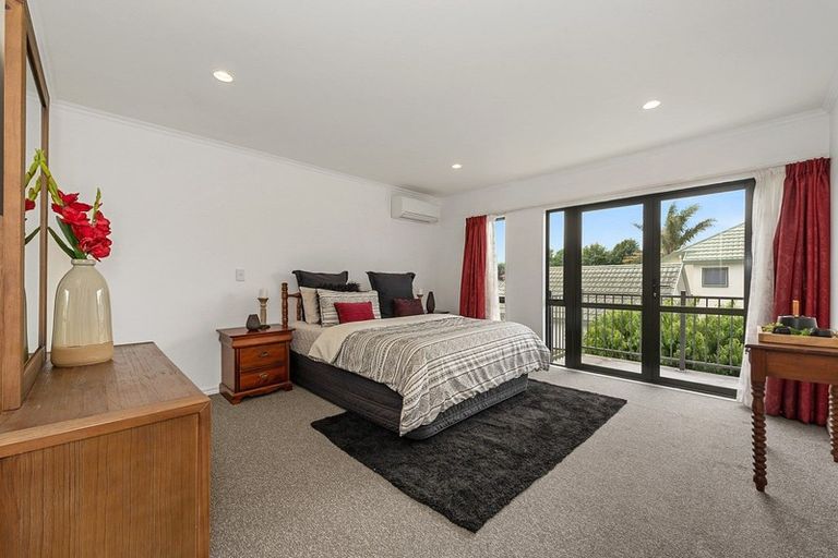 Photo of property in 21 Nielsen Gardens, Rototuna, Hamilton, 3210