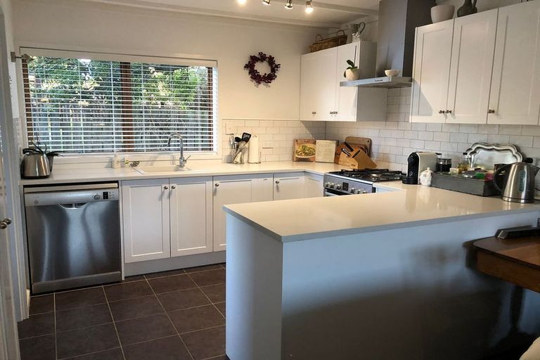 Photo of property in 2/36 Koromiko Street, New Lynn, Auckland, 0600