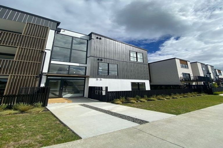 Photo of property in 5/1g Dishys Road, Flat Bush, Auckland, 2019