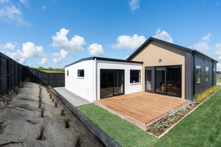 Photo of property in 23 Taahunui Rise, Peacocke, Hamilton, 3206