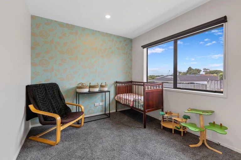 Photo of property in 10c Virginia Place, Whalers Gate, New Plymouth, 4310
