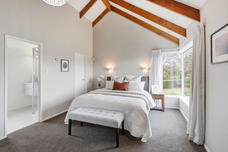 Photo of property in 481 Avonhead Road, Avonhead, Christchurch, 8042