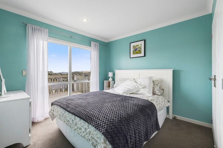 Photo of property in 8 Polestar Lane, Whitby, Porirua, 5024