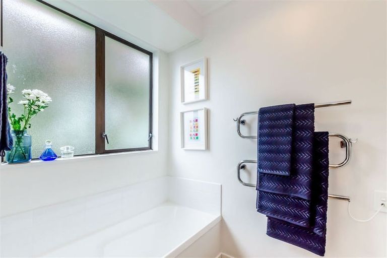 Photo of property in 39 Waimea Road, Waikanae Beach, Waikanae, 5036