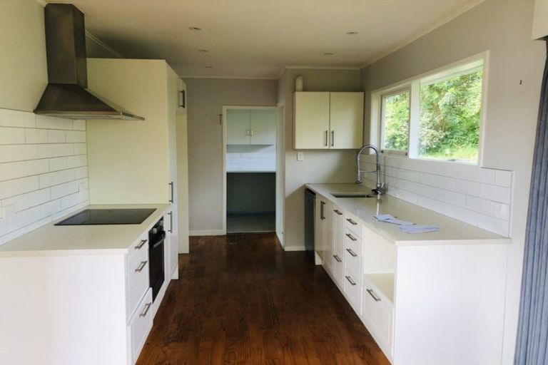 Photo of property in 1 Mawson Avenue, Torbay, Auckland, 0630