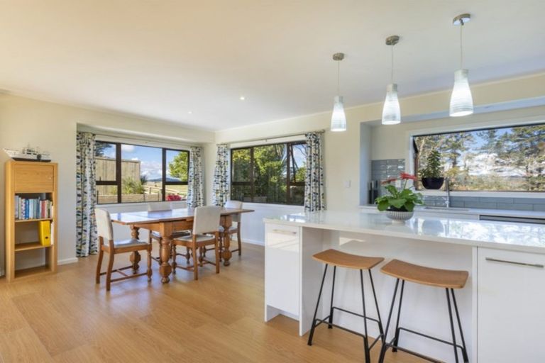 Photo of property in 66 Waiteitei Road, Wellsford, 0974